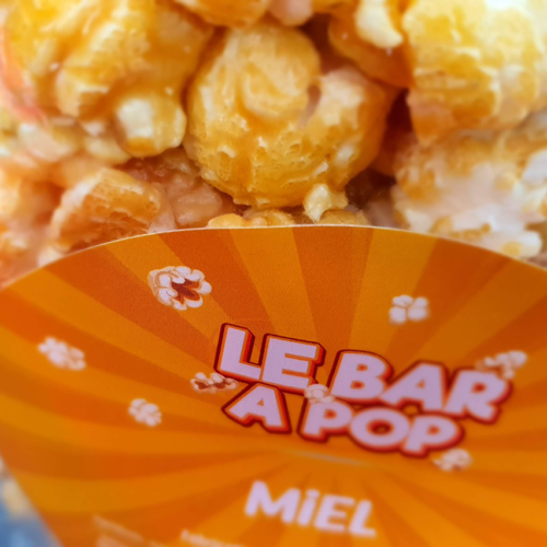 Un popcorn croquant avec une base de Caramel Maison et une bonne dose de Miel de "aux délices des miellées" à Bouillé-Ménard (49520)