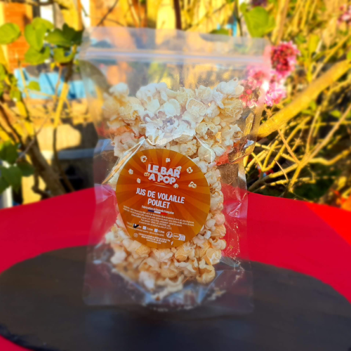 Un Popcorn salé qui régale les enfants comme les plus grands. Un jus de Volaille déshydraté et dégraissé projeté sur le popcorn tout chaud.
