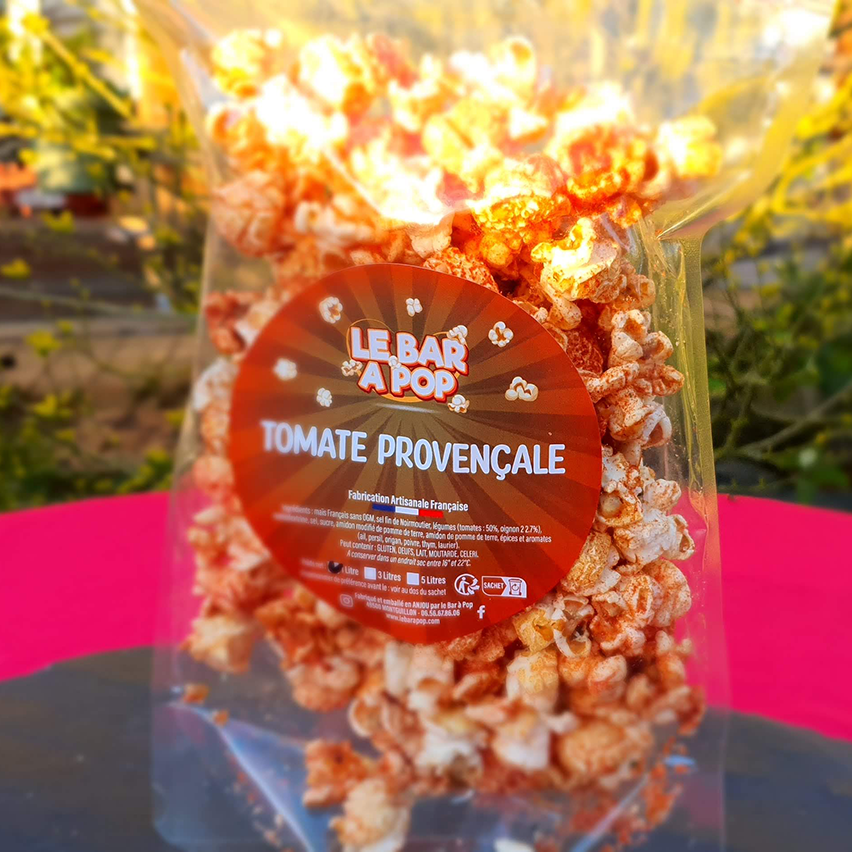 Un Popcorn salé au délicieux gout de Tomate et son coté Provençale qui va ensoleillé vos apéritifs.