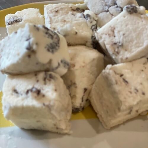 Guimauve artisanale à la Vanille Bourbon de Madagascar et ses Copeaux de Chocolat noir - 100g